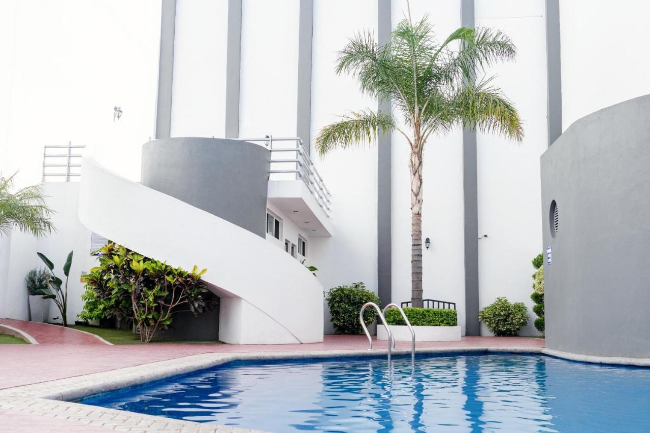 Hotel Mirage La Piedad Экстерьер фото